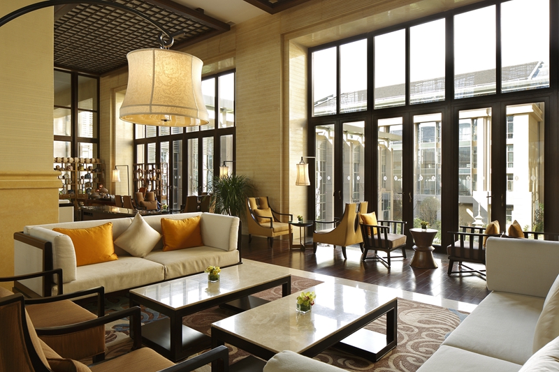 酒店家具定制,酒店套房家具,酒店家具,五星級(jí)酒店家具,酒店家具定制廠家,酒店固裝家具