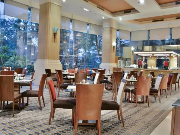 酒店家具,酒店套房家具,五星級酒店家具,酒店家具定制廠家,酒店家具定制,酒店固裝家具,酒店家具廠家