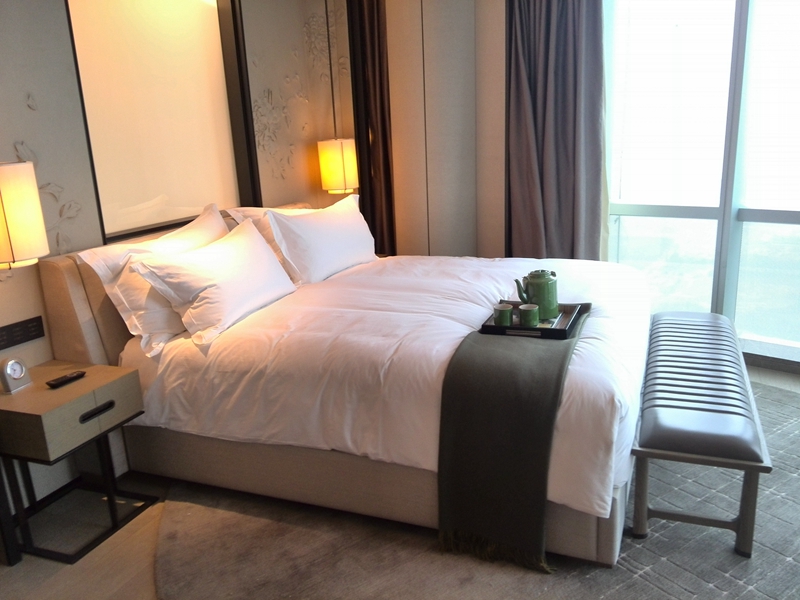 酒店固裝家具,酒店家具,五星級酒店家具,酒店家具定制廠家,酒店家具定制,酒店套房家具,酒店家具廠家