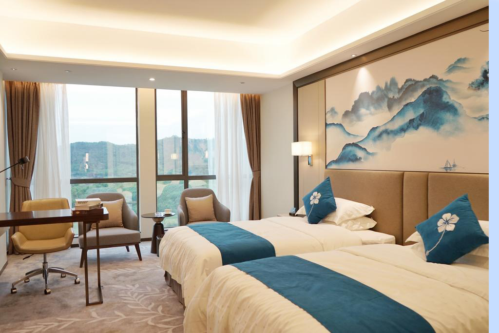 酒店家具分為哪兩大類？