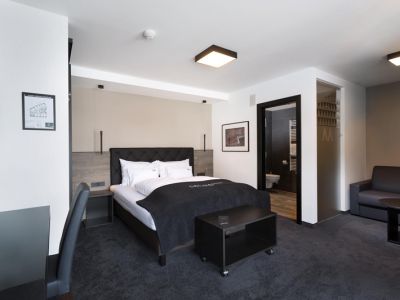 酒店家具-定制酒店家具行業對傳統家具的影響