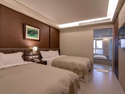 酒店套房家具-酒店家具定制廠家如何選購優質天然木皮？