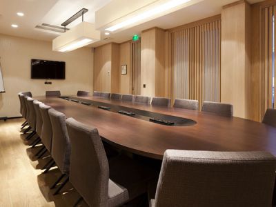 酒店家具定制——白蠟木貴在哪