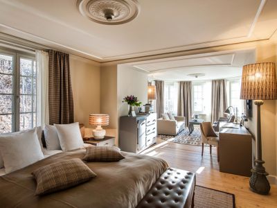 酒店家具定制——注重五星級(jí)酒店裝飾家具的設(shè)計(jì)和布置 